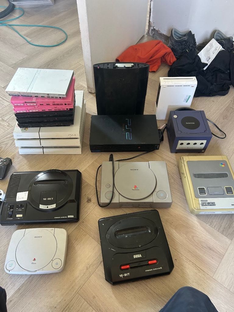 Game consoles 