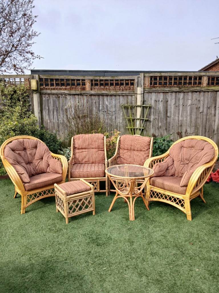 Conservatory/sun room furniture set