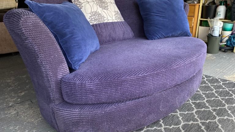 DFS  SOFA - DELIVERY AVAILABLE 