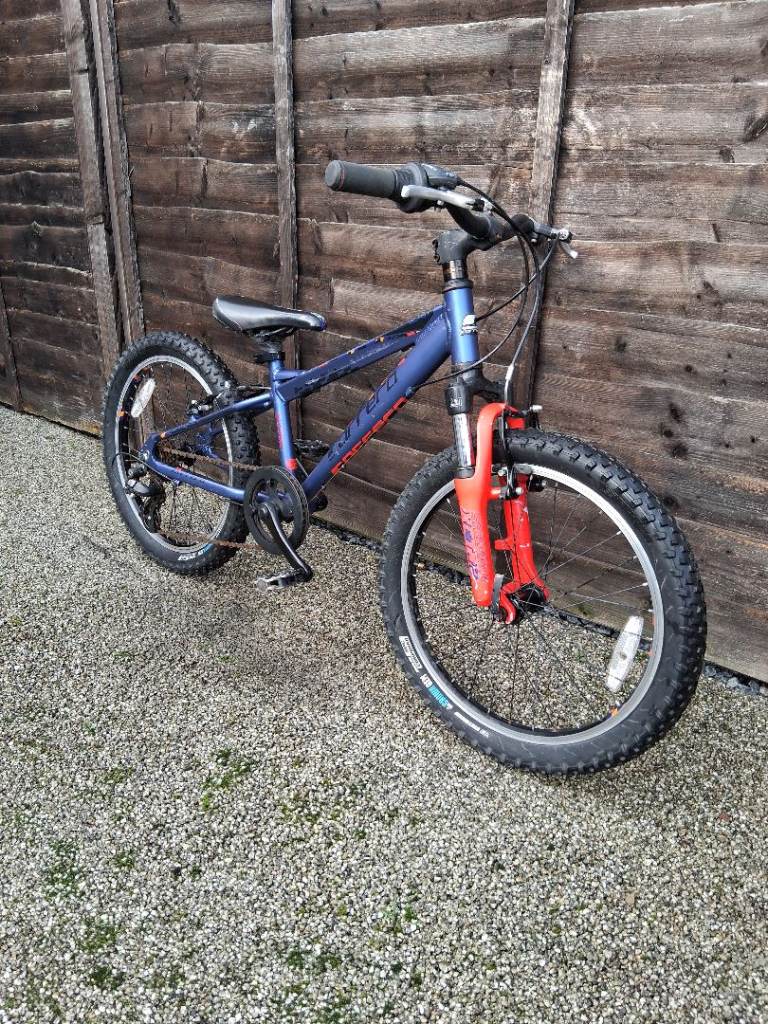 Kids Carrera Blast 20 Inch Wheel Mini Mountain Bike 