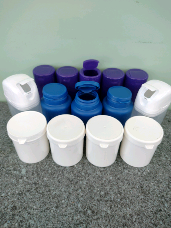 30 + Useful Small Airtight Lidded Containers. All only had one time use!