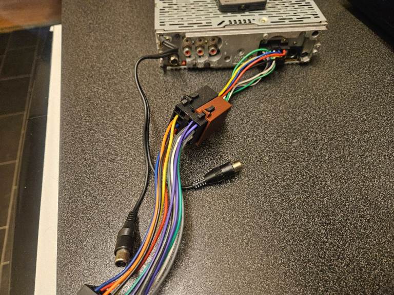 Sony cd player with remote fully working with pre amp connections