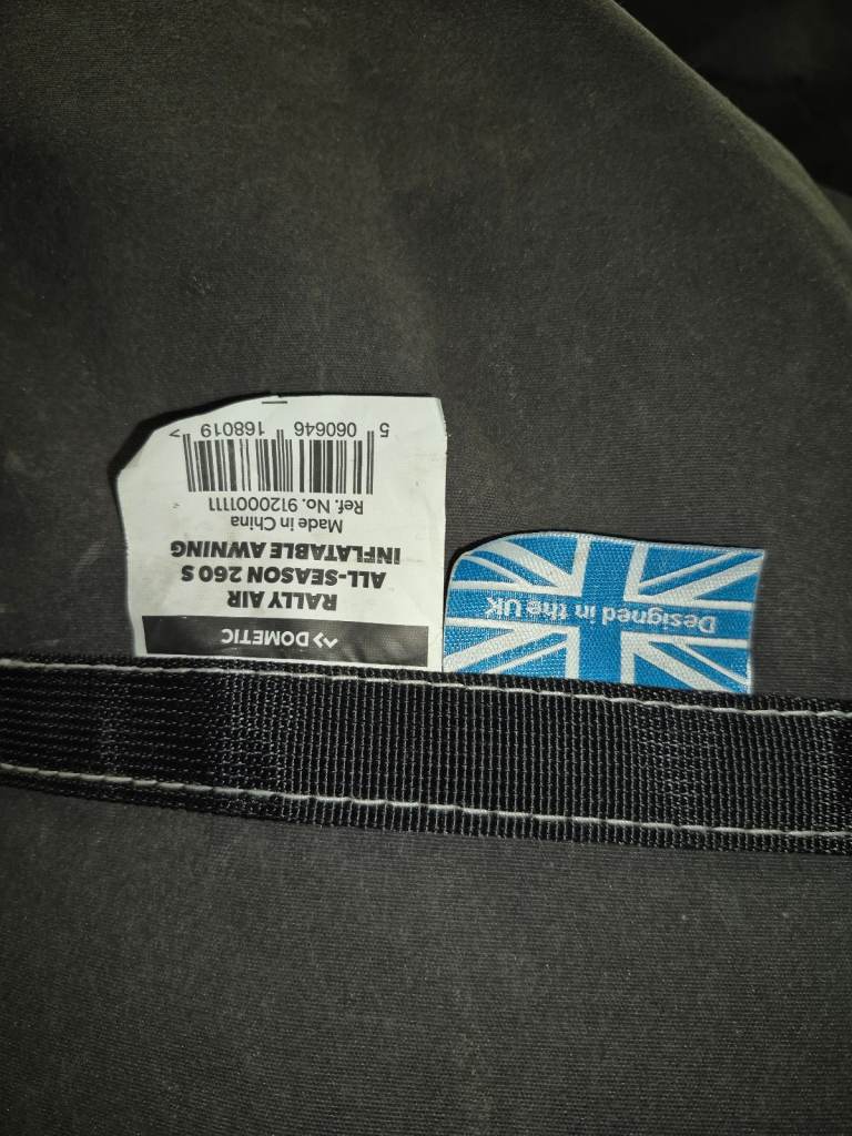 Dometic Rally inflatable awning.