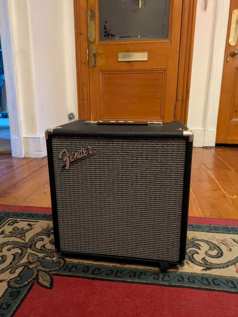 Fender Rumble 25 Bass Amplifier 