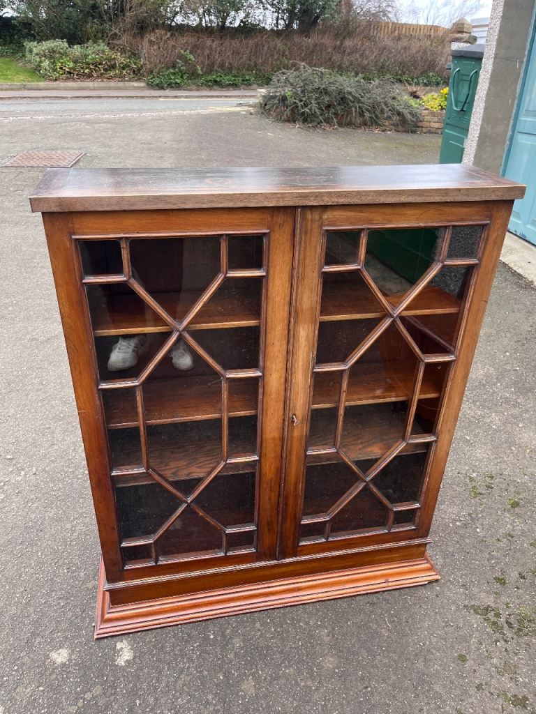 ANTIQUE Edwardian mahogany glazed bookcase or display cabinet