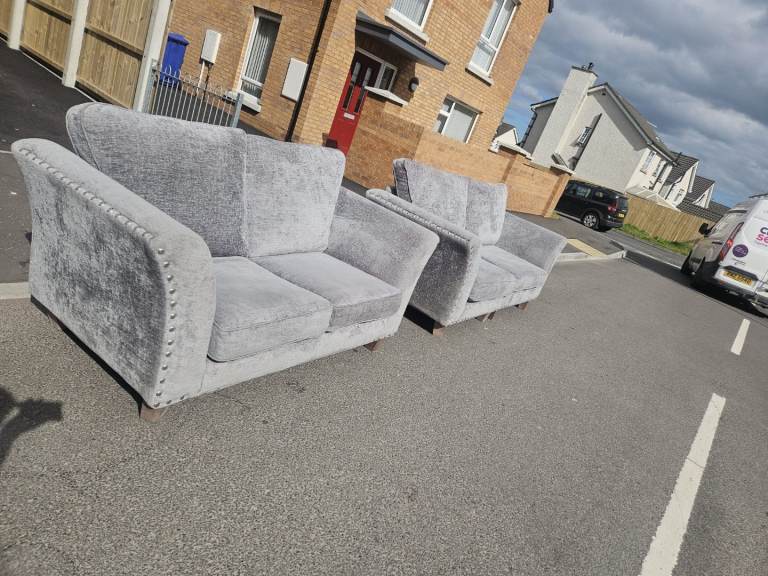 3,2 grey fabric sofa set with studs