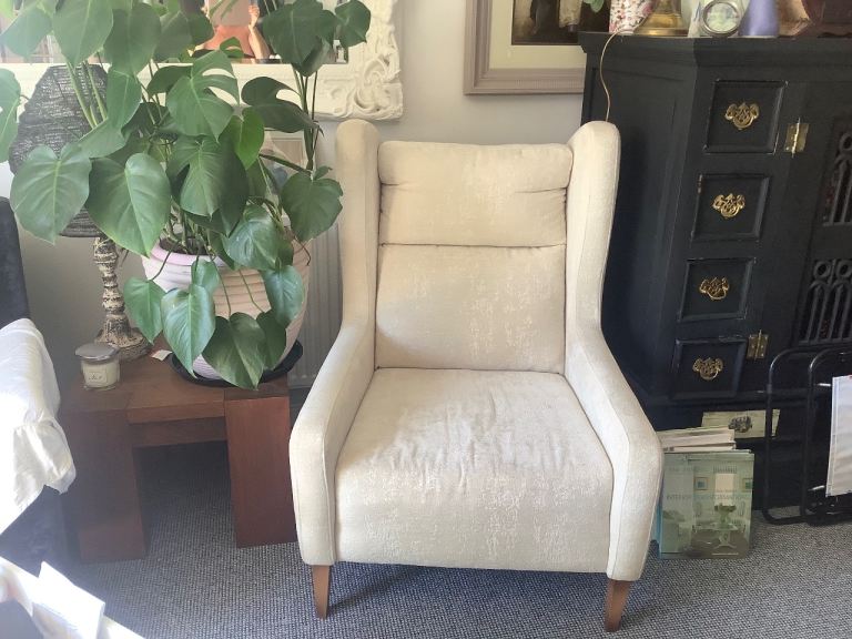 Cream High-Back Armchair – Good Condition