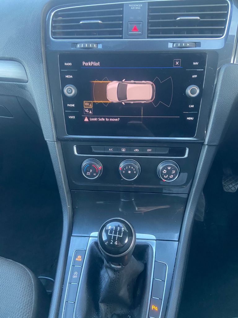 Volkswagen, GOLF, Hatchback, 2018, Manual, 1598 (cc), 5 doors