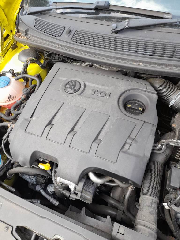 Skoda, FABIA, Hatchback, 2014, Manual, 1598 (cc), 5 doors