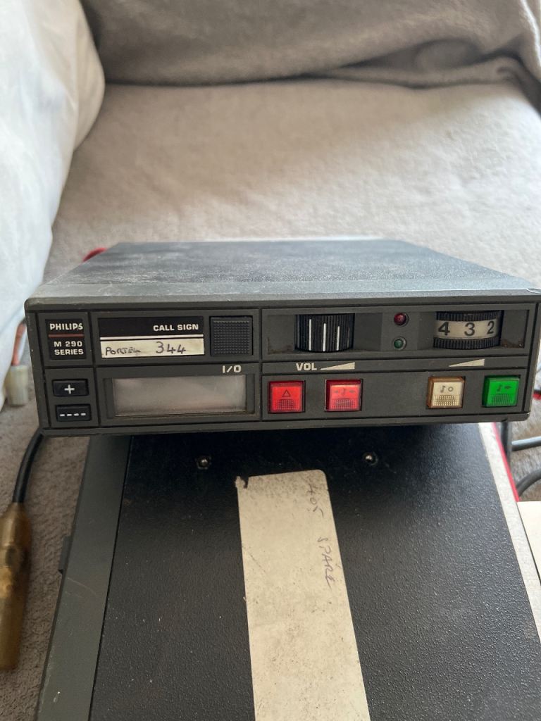 Vintage Philips M290 Series VHF Mobile Transceiver Radio – Made in England – 6-Channel