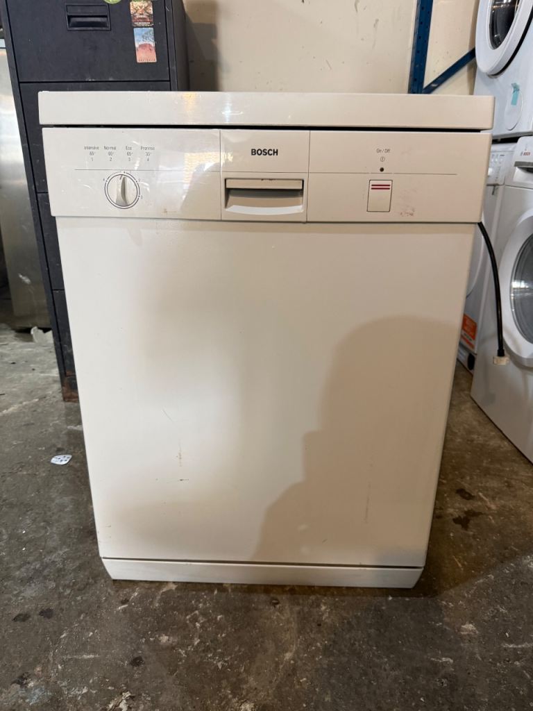 Bosch White Colour Freestanding Dishwashers With Free Delivery 🚚 