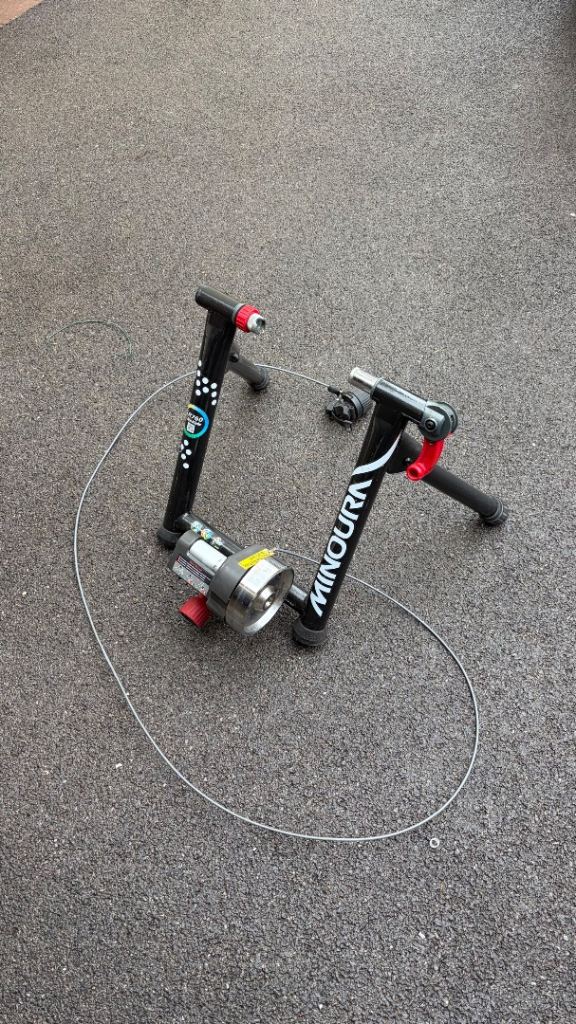 Minoura Bicycle Static Trainer – Good Condition