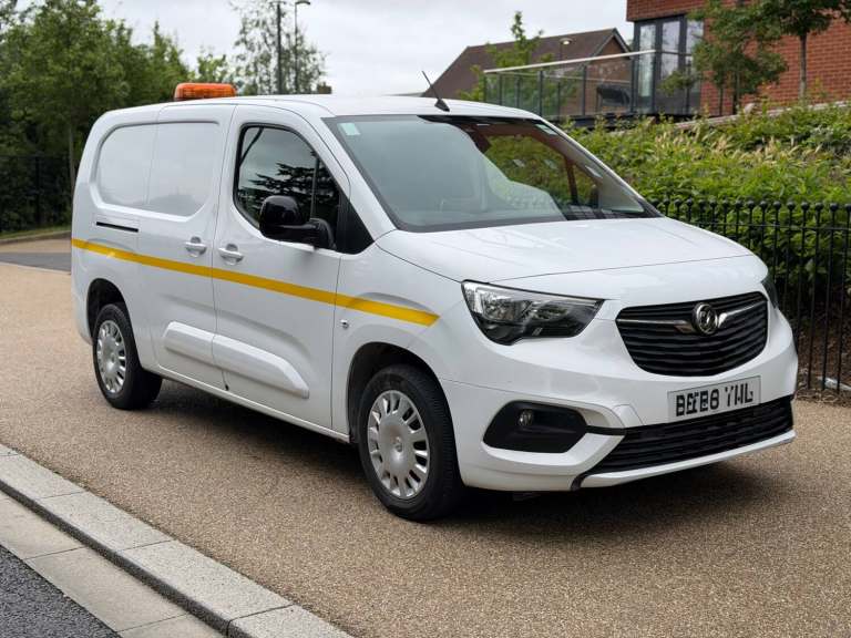 2023 Vauxhall Combo 2300 1.5 Turbo D 100ps H1 Pro Van *Damaged Salvage* PANEL VAN Diesel Manual