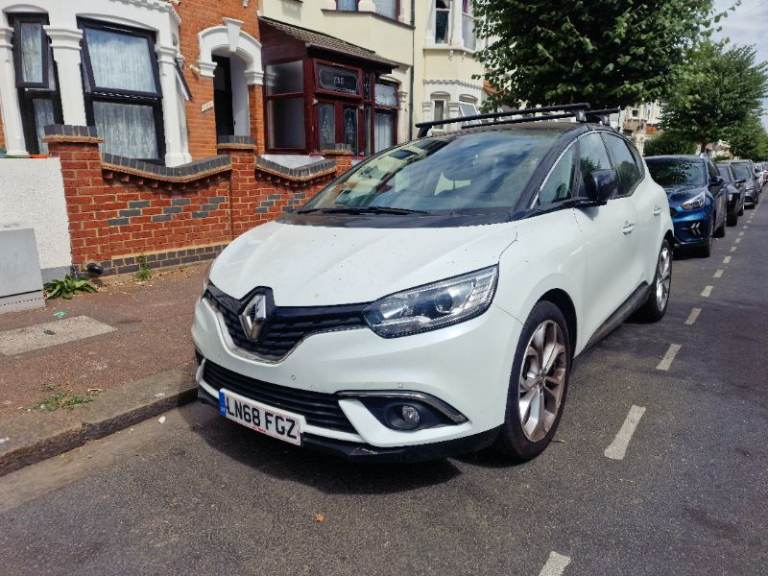 Renault, SCENIC, MPV, 2018, Manual, 1330 (cc), 5 doors