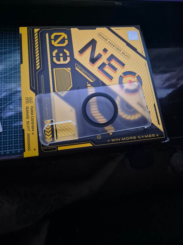 Nubia Neo 3 5G Mobile Phone - Titanium Gold, Brand New