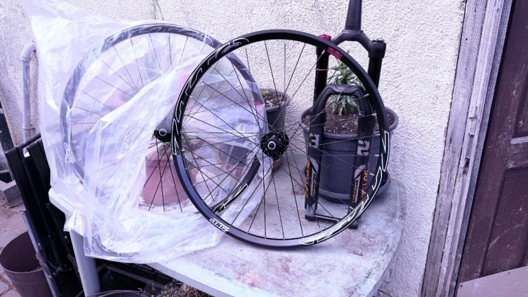 Brand New Black Mountain Bike Front Forks