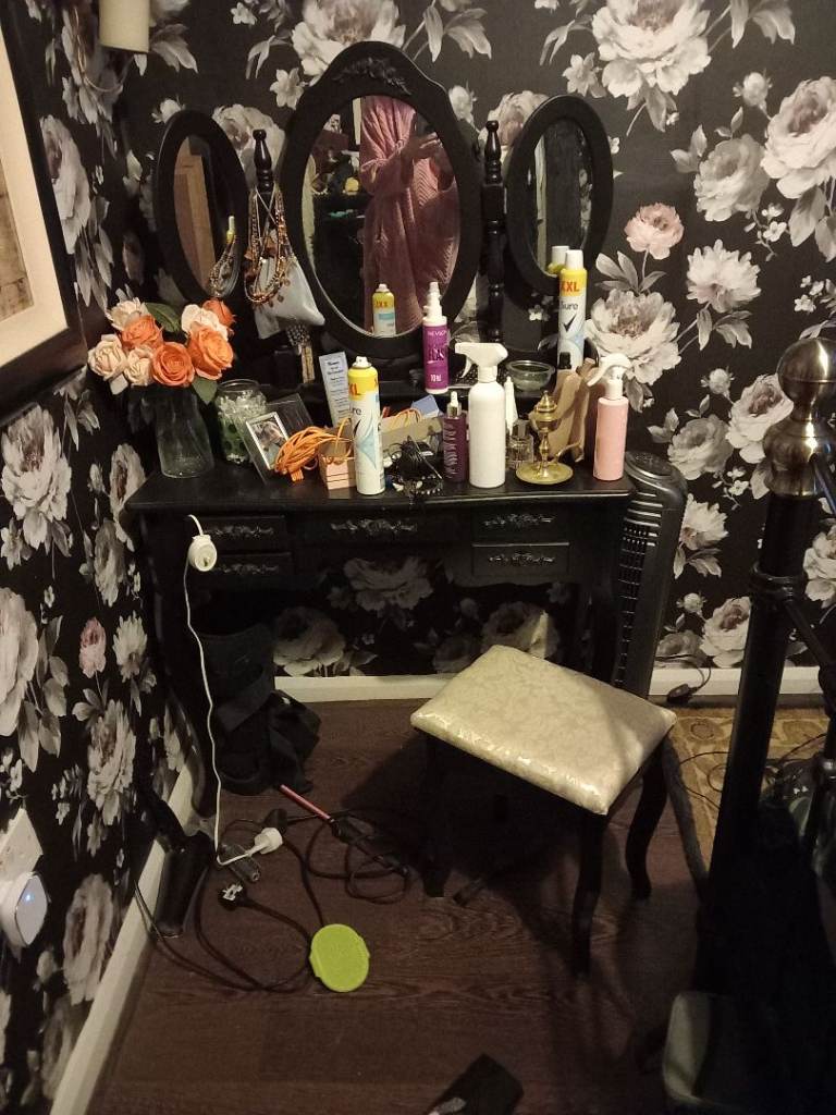 Dark wood dressing table