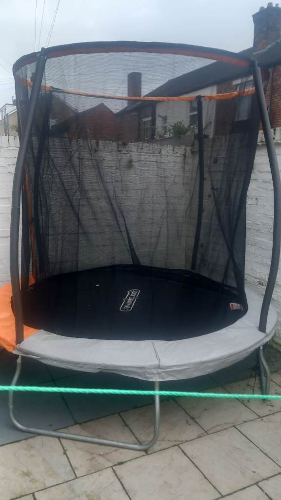 Trampoline 8ft 