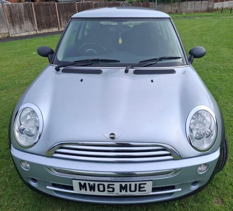 Mini One 2005 Low Mileage 2 Owners 1.6 5 Speed Very Original Beautiful Condition