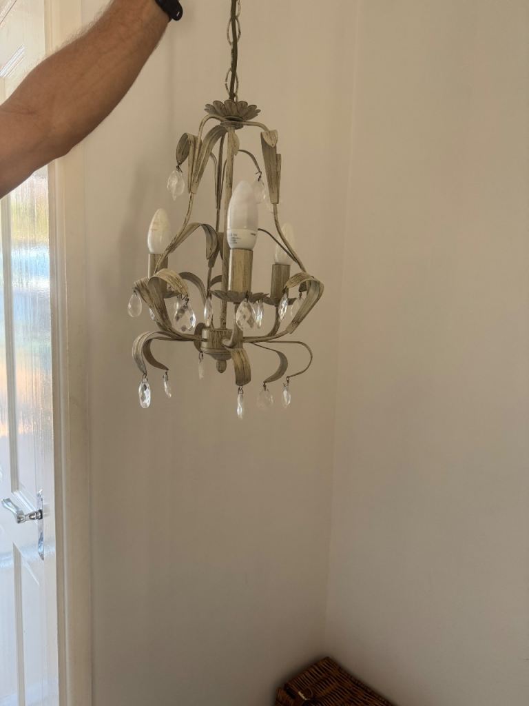 Small chandelier 