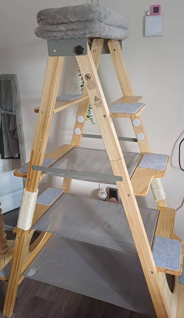 Wooden Cat ladder cat tree