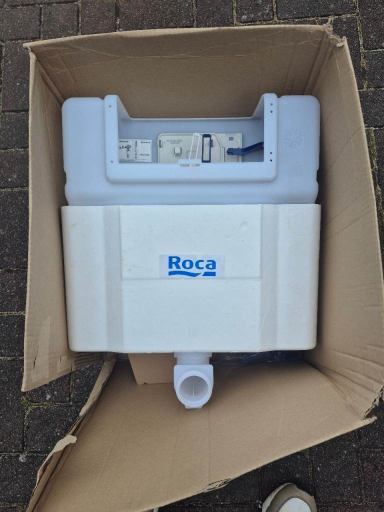 Roca cistern