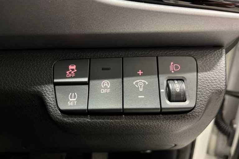 2022 Kia Rio 1.0 T-GDi 2 Hatchback 5dr Petrol DCT Euro 6 (s/s) (99 bhp) Hatchback Petrol Automatic