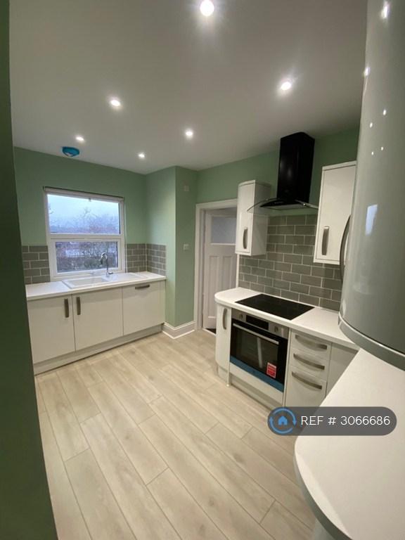 1 bedroom flat in Gipsy Hill, London, SE19 (1 bed) (#3066686)