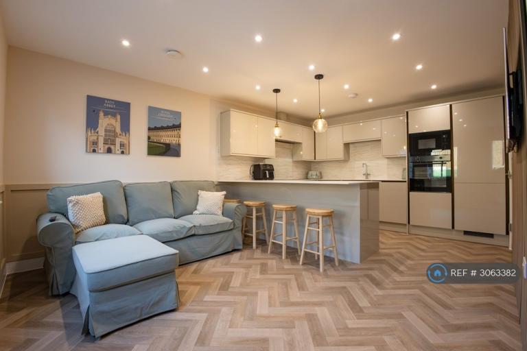 5 bedroom house in Woodview Terrace, Bath, BA2 (5 bed) (#3063382)