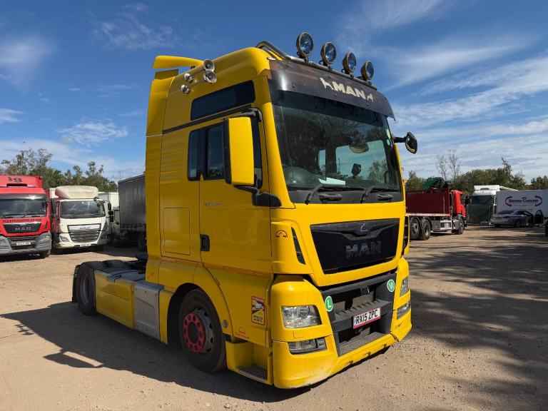 MAN TGX18.440 2015 EURO 6 low ride tractor unit high roof auto 