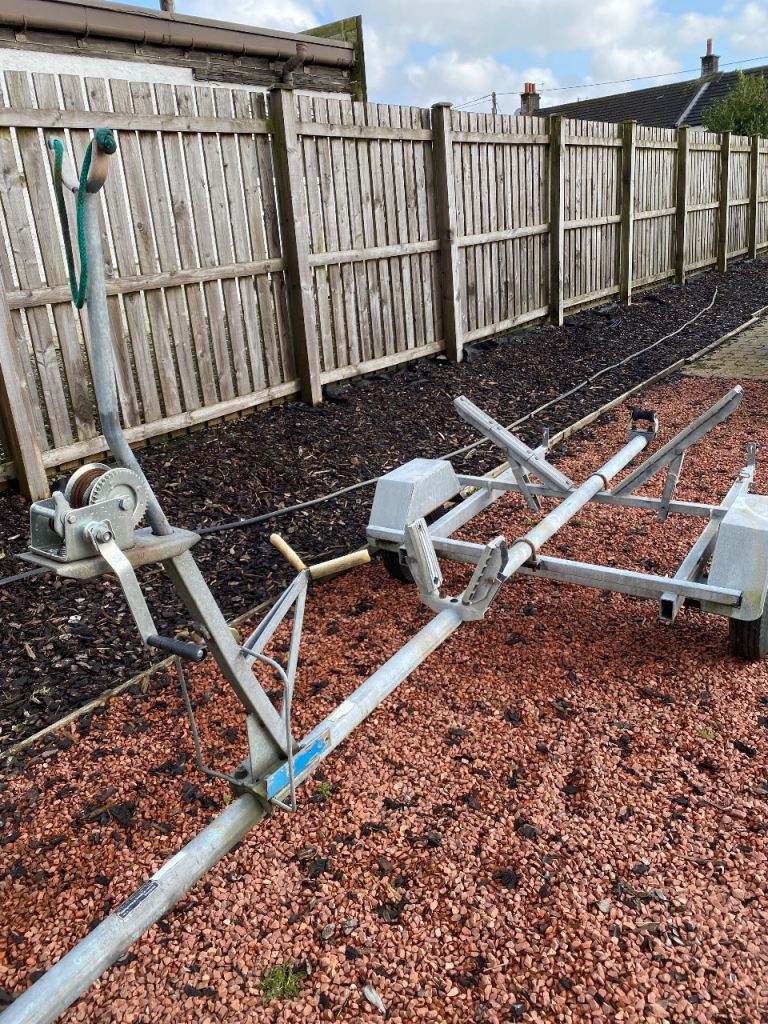 Sail boat trailer