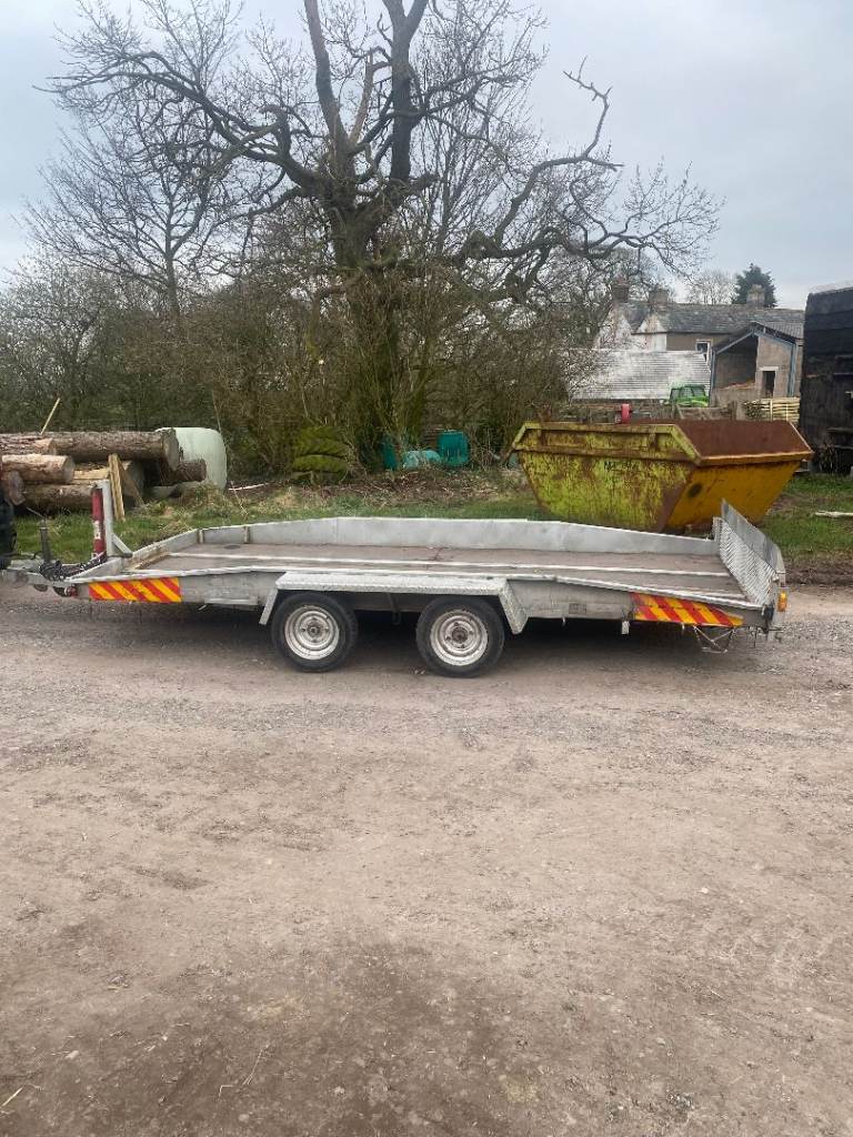 ELSTON TILT BED CAR TRANSPORTER TRAILER FOR SALE.