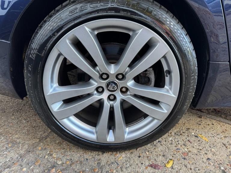 2014 Jaguar XF 3.0d V6 S Portfolio 5dr Auto ESTATE Diesel Automatic