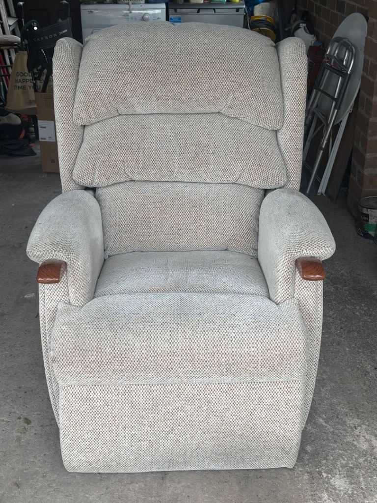 HSL Armchair