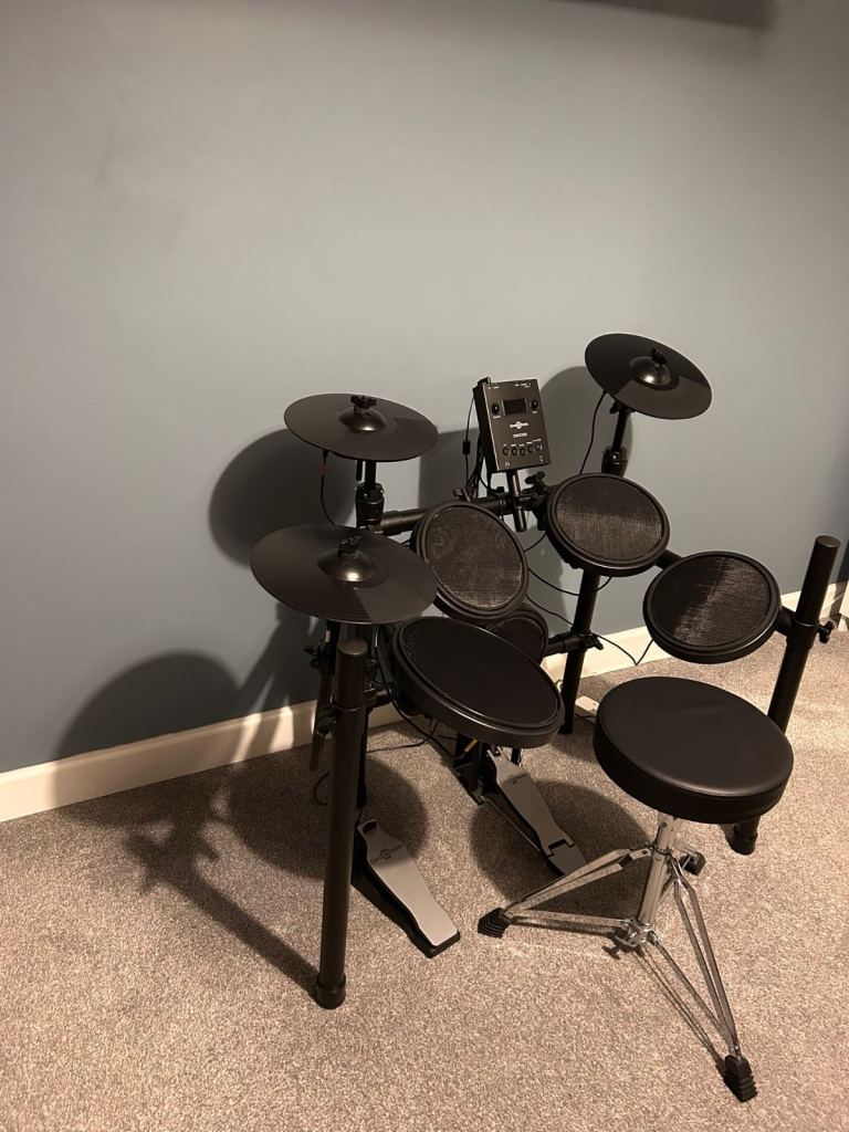 Digital Drums 220X Electronic Drum Kit by Gear4music