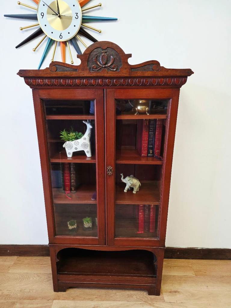 Antique Mahogany Display Cabinet | Glazed Bookcase | Victorian Style Cabinet | £8