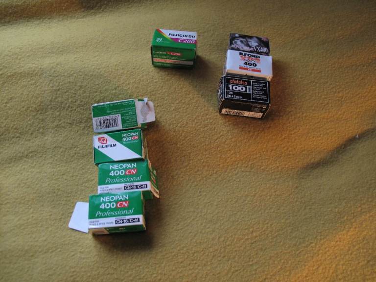 free 8x b/w & 1x colour photographic 35mm films