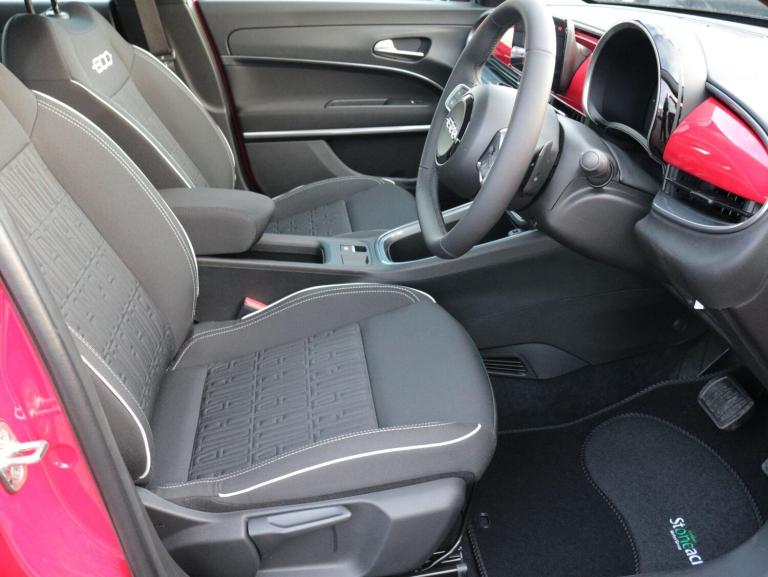 2025 Fiat 600 1.2 Hybrid 48V 136 5dr eDCT-6 HATCHBACK PETROL Automatic