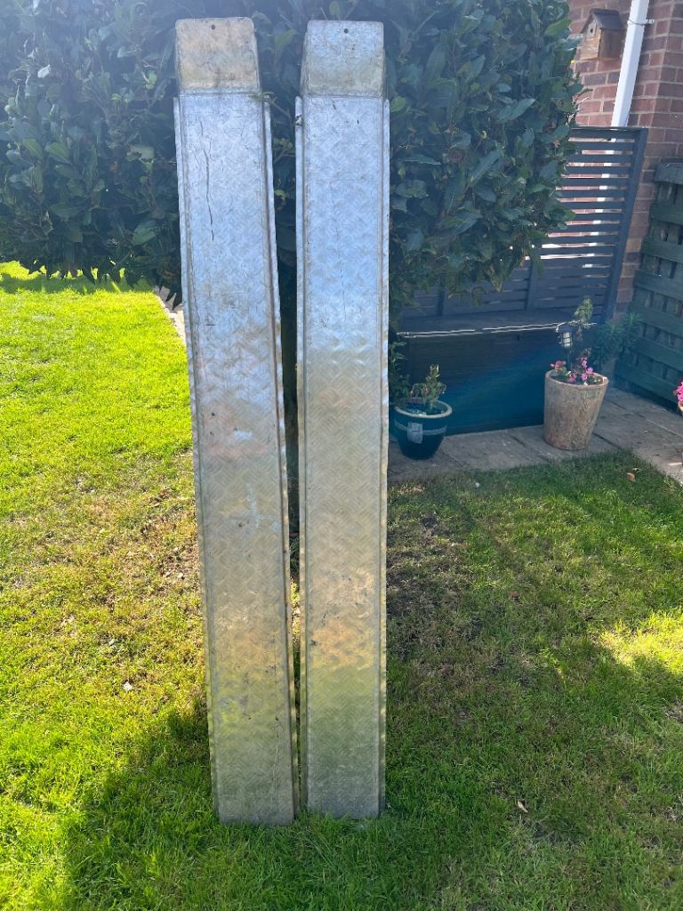 Aluminium trailer ramps.. collection Dereham area 