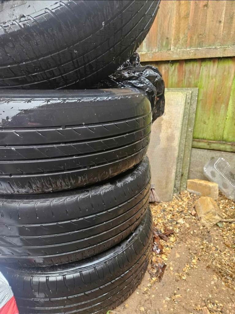 Ford transit connect 2017 tyres with steel wheels 