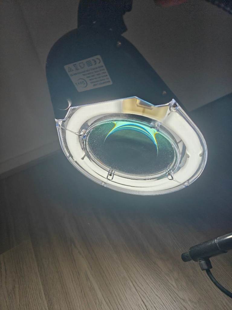 Black Magnifying Lamp with Clamp – Good Condition