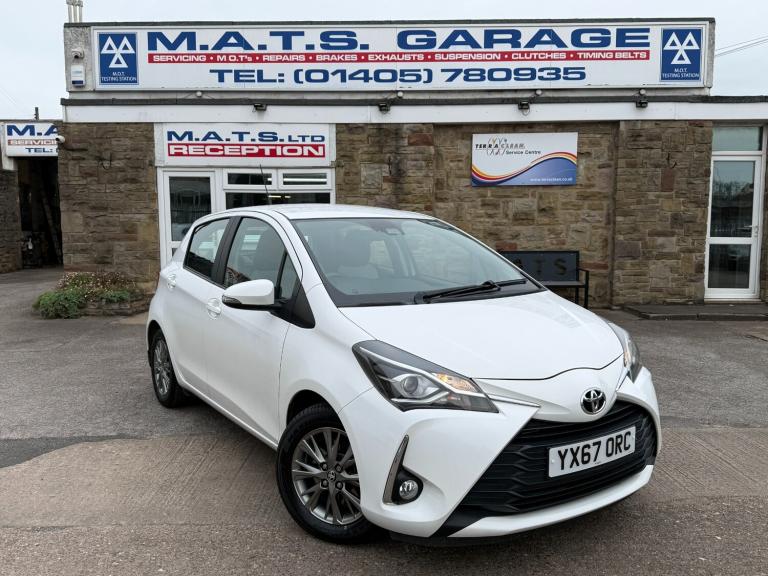 2017 Toyota Yaris 1.5 VVT-i Icon 5dr HATCHBACK Petrol Manual