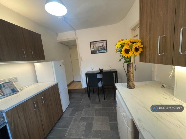 4 bedroom house in Whitby Road, Manchester, M14 (4 bed) (#2740997)