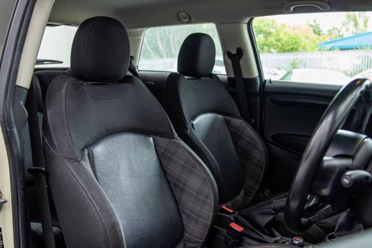 2018 MINI Hatch 1.5 Cooper Hatchback 3dr Petrol Manual Euro 6 (s/s) (136 ps) Hatchback Petrol Manual