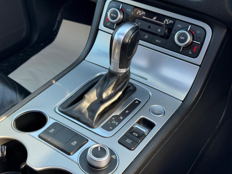 2015 Volkswagen Touareg 3.0 V6 TDI BlueMotion Tech 262 R-Line 5dr Tip Auto ESTATE DIESEL Automatic