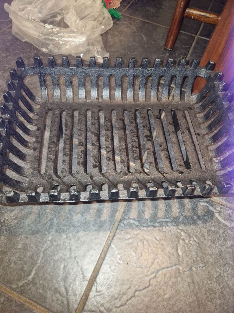 Brand New Sturdy Cast Iron Fire Grate for Open Fireplace