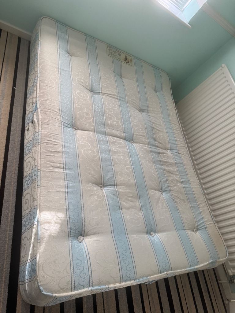 Mattress 4ft 6 