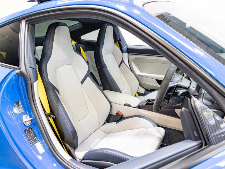 2024 Porsche 911 GTS t-Hybrid 2dr PDK COUPE PETROL/ELECTRIC Automatic