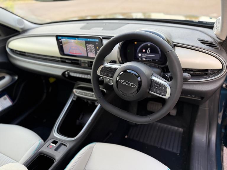 2025 Fiat 600 1.2 Hybrid 48V 136 La Prima 5dr eDCT-6 Hatchback Petrol Automatic