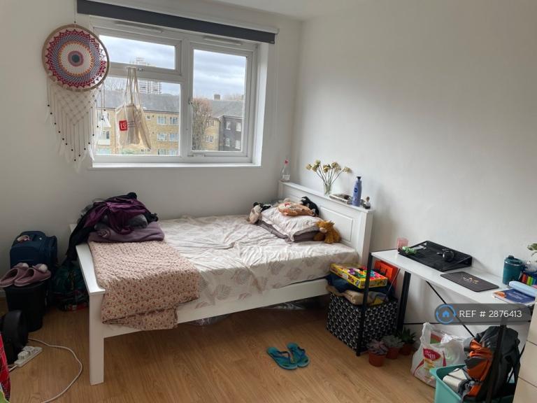 1 bedroom in Olney Road, London, SE17 (#2876413)